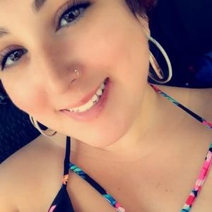 Meet your Posher, Lateefa